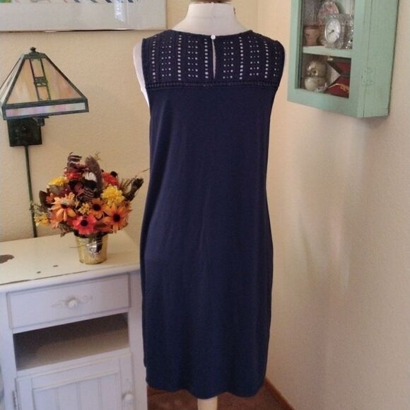 Market & Spruce Knit Shift Dress - Picture 5 of 9